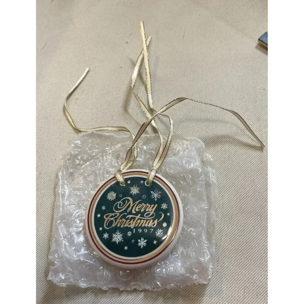 Longaberger Baskets 1997 Merry Christmas Tie On Accessory Round‎ Snowflakes